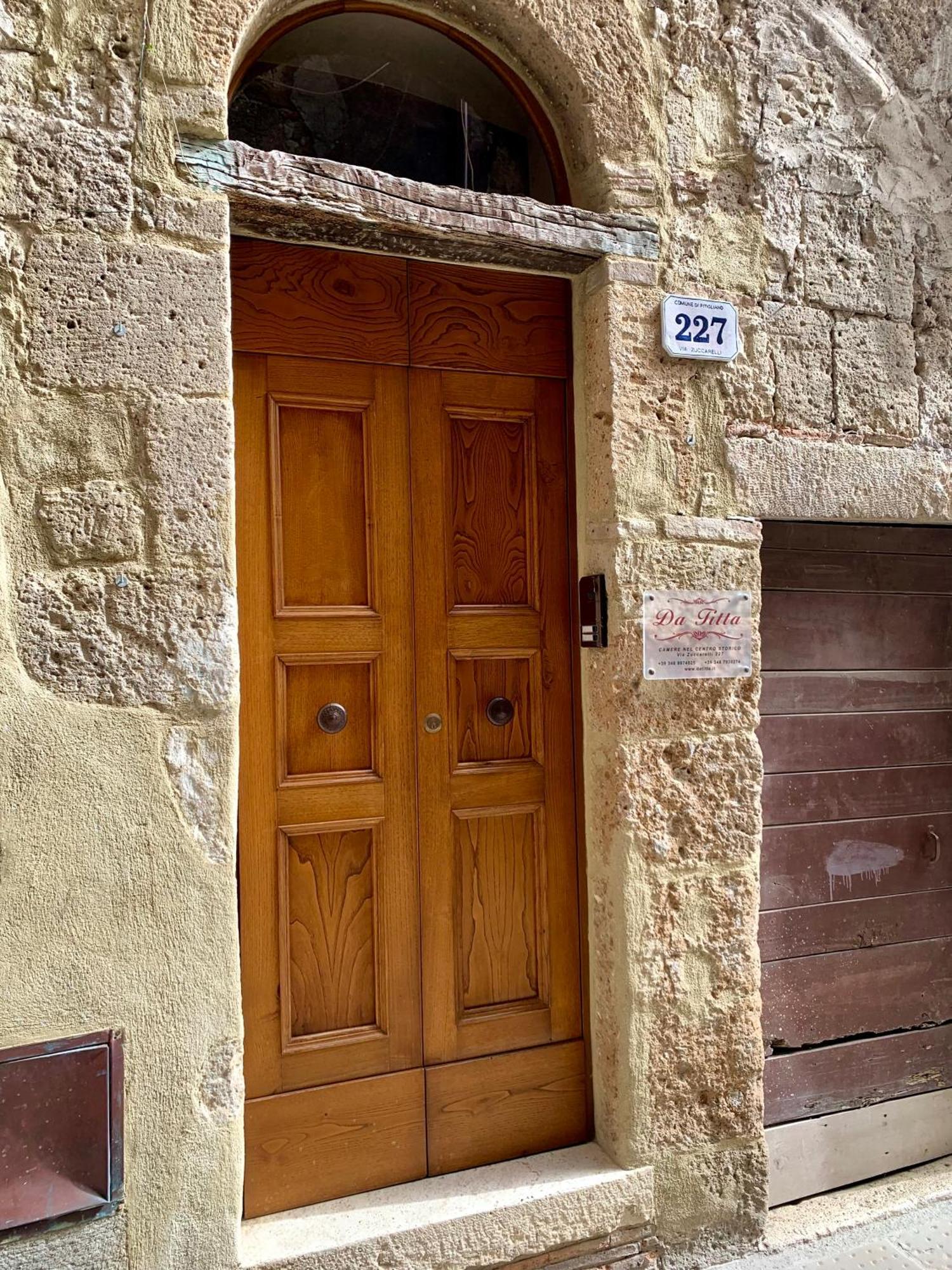 Hotel Da Titta Pitigliano Exterior foto
